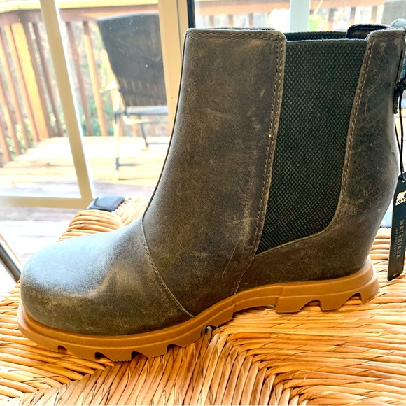 NWOT Sorel Joan Of Arctic Wedge in Quarry Gum - Picture 6 of 16